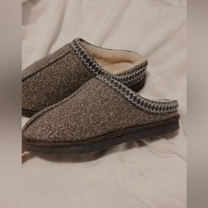 grey slipper shoes